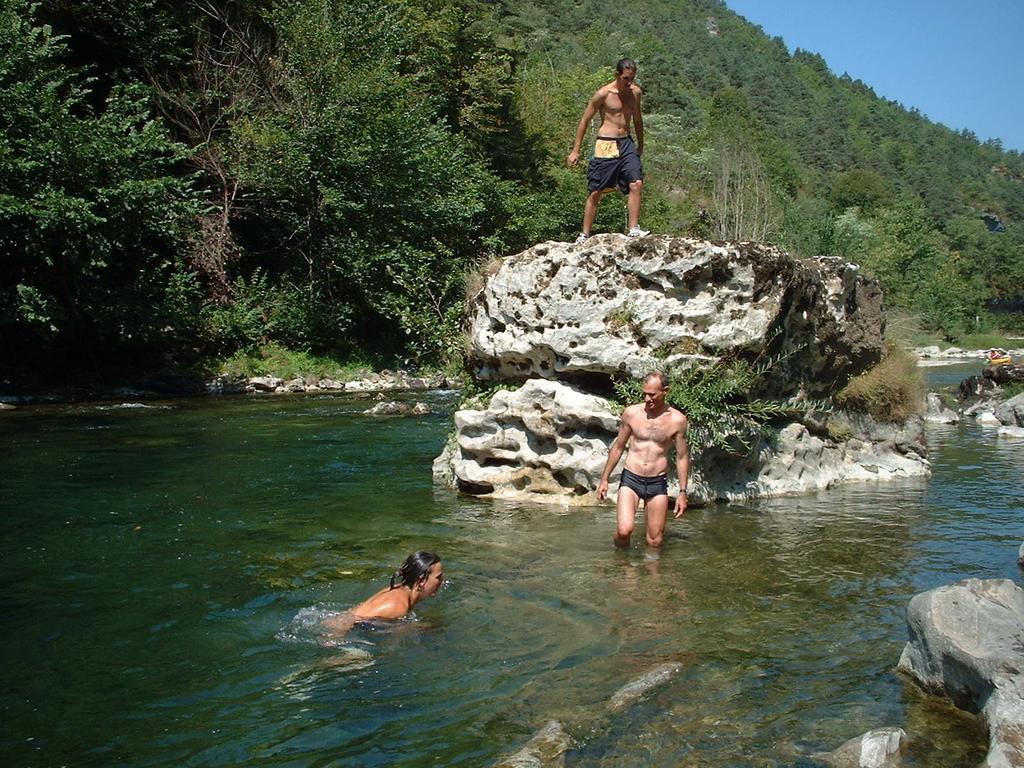 Gîte La Cerise Qui Rit La Cresse Esterno foto