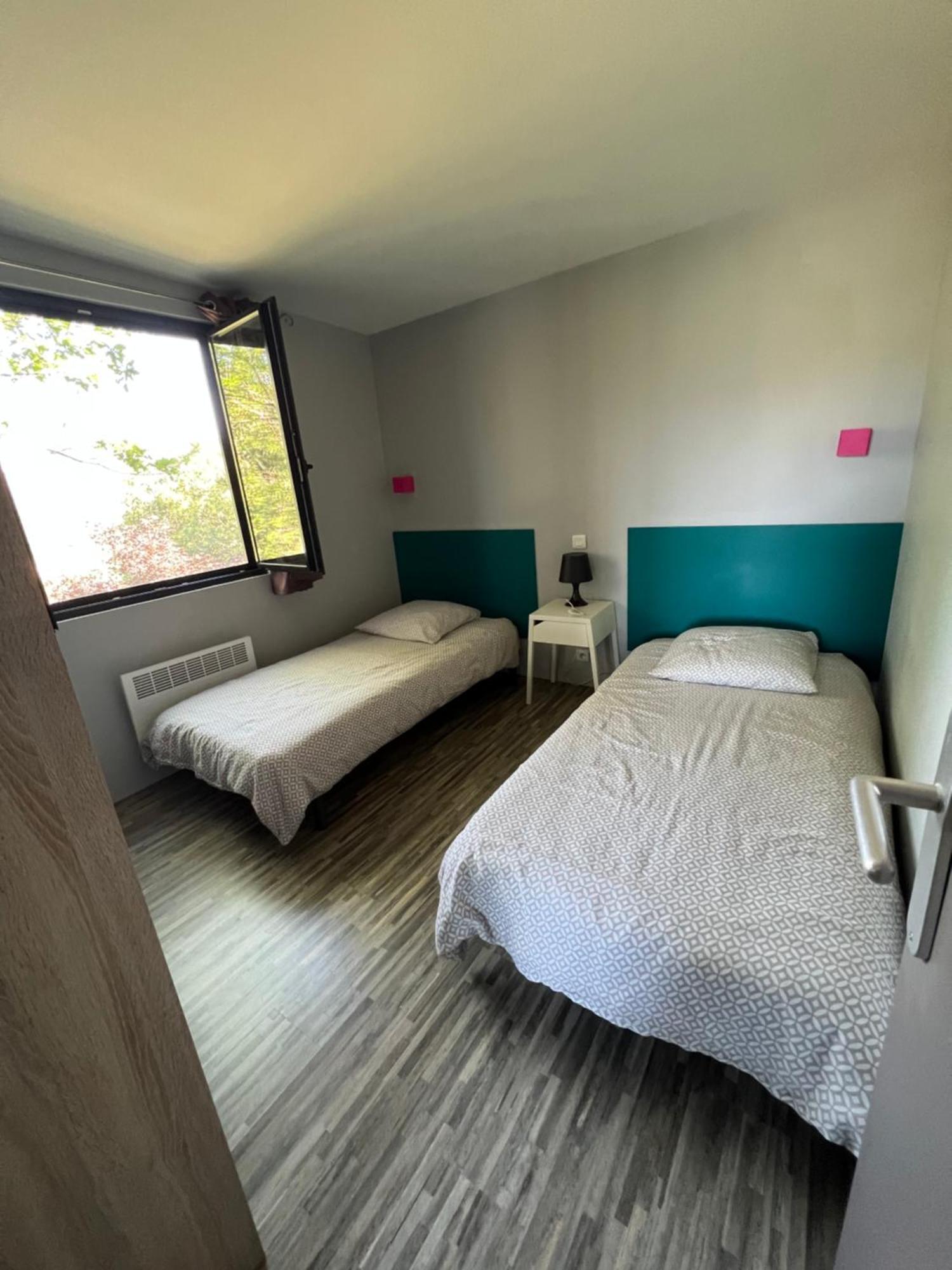 Gîte La Cerise Qui Rit La Cresse Esterno foto