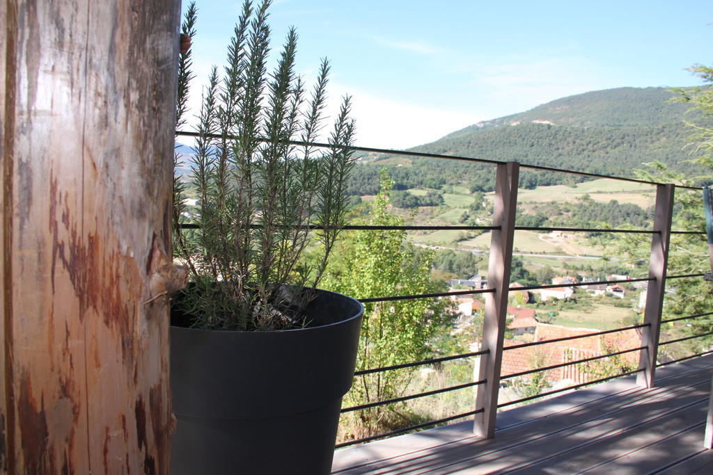 Gîte La Cerise Qui Rit La Cresse Esterno foto