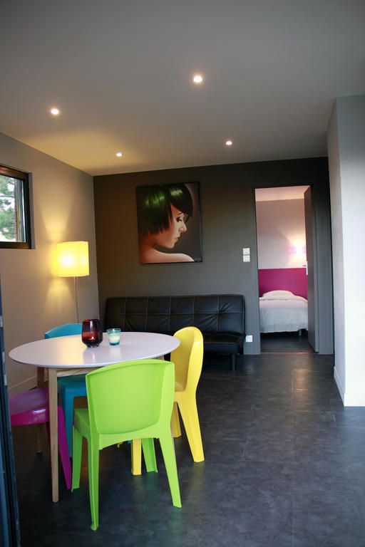 Gîte La Cerise Qui Rit La Cresse Camera foto